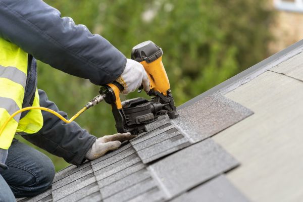 Shingles Installation in Spokane